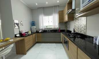 Imagem 4: Casa em condomínio no Umbará