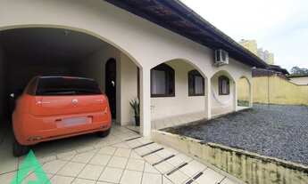 Imagem 2: Linda casa semi mobiliada, no Bairro Fortaleza!!