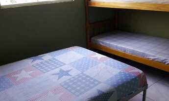 Imagem 5: Feriados de Abril/Maio. <br>Casa 2 dormitórios, até 6 pessoas. 200m do mar