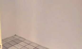 Imagem 2: 2/4 no Dique do Tororó, rua principal - 1 quarto vista p o Dique