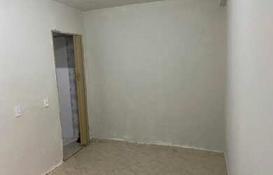 Imagem 3: Kitnet da tia Quarto com aluguel por R$800 /mês