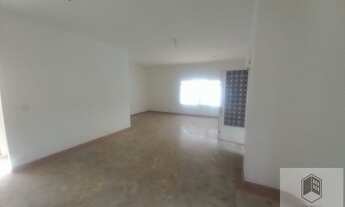 Imagem 2: Casa com anexo e muitas vagas Rua Jose Comparato. Comercial e Residencial