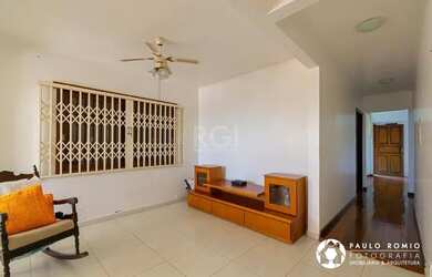 Imagem 7: PORTO ALEGRE - Casa Padrão - Jardim Floresta