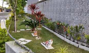 Imagem 4: Casa de luxo, possui 260 m², com 4 quartos, piscina, churrasqueira em Vargem Pequena