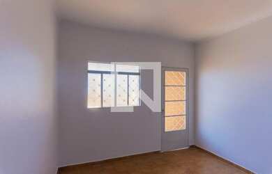 Imagem 3: Casa para Aluguel - Parque Prado, 1 Quarto, 40 m2