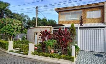 Imagem 3: Casa de luxo, possui 260 m², com 4 quartos, piscina, churrasqueira em Vargem Pequena