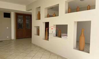 Imagem 4: Apartamento com 4 dormitórios para alugar por R$ 2.800,01/mês - Glória - Macaé/RJ