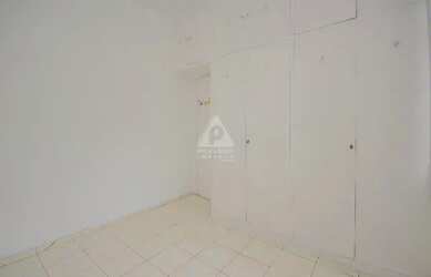 Imagem 7: Privilégio Imóveis vende: Em Botafogo, apartamento de 2 quartos, com 70 m² no 3° andar, de