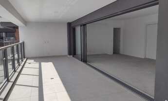 Imagem 3: Apartamento em Pinheiros com 162m2, com 3 suítes, varanda gourmet, próximo ao Metrô