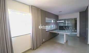 Imagem: Casa em condomínio com 3 quartos sendo