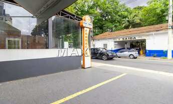 Imagem 3: Ponto comercial de 182m² na Augusto Tolle com 4 banheiros e recuo com 2 vagas, em Santana