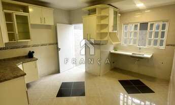 Imagem 2: Oportunidade! Casa em Condomínio - 2 Dormitórios e 2 Suítes