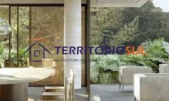 Imagem 5: Apartamento de alto padrão construtivo com 209 m² com 3 suítes e 4 vagas, para v