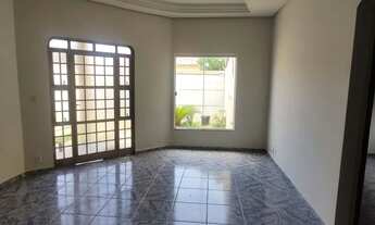 Imagem 2: Casa 1006 sul 3 quartos