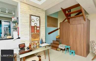 Imagem 2: Casa 2 dormitórios 2 vagas cobertas em condomínio com Piscina Porto Alegre