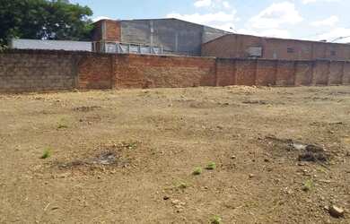 Imagem 3: Lote no centro de Januária-MG