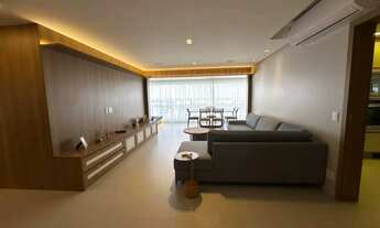 Imagem 3: Vendo apartamento, 180m², 4/4, varanda, 3 vagas. Patamares