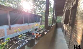 Imagem 7: CASA com 4 dormitórios à venda com 269.8m² por R$ 620.000,00 no bairro São Lourenço - CURI