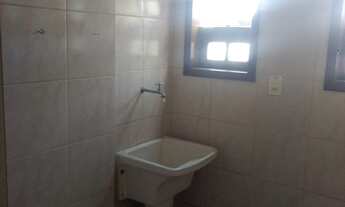 Imagem 2: Ponto Centro, andar inteiro, 4 salas por andar, recepção, coz, varanda e 3 banh