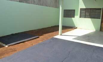 Imagem 2: Casa para aluguel possui 83 metros quadrados com 3 quartos em Bairro Santa Rita - Goiânia