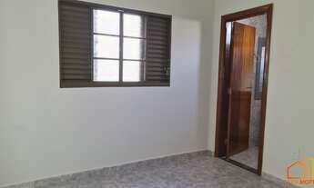 Imagem 3: Casa para Venda em Uberlândia, Santa Mônica, 3 dormitórios, 2 suítes, 4 banheiros, 3 vagas