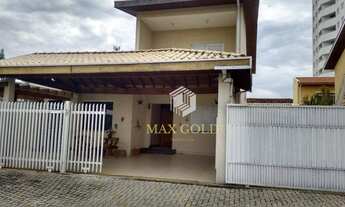 Imagem: Casa com 3 dormitórios à venda, 236 m²