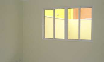 Imagem 5: SOBRADO com 3 dormitórios para alugar com 120m² por R$ 2.000,00 no bairro Santa Felicidade