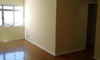 Imagem 2: Apto bem conservado 02 amplos dormitórios com armários, sala grande