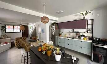 Imagem 3: Casa para venda possui 130 metros quadrados com 3 quartos em Campeche - Florianópolis - SC