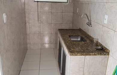 Imagem 2: Jardim Carioca: Apto 2 qts, sala, cozinha, 2 banheiros e área de serv. Contato n descrição