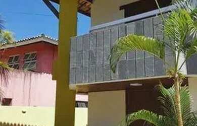 Imagem 2: Casa em Villas do Atlântico com 4/4 , 2 suítes , para aluguel mobiliada, com piscina!