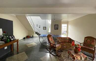 Imagem 3: Casa no Parque 10, Shangrilla, ideal para área comercial