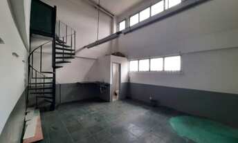 Imagem: Alugo loja ampla na Av. Carlos Lindemberg