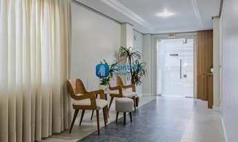 Imagem 3: VE) Cobertura com 04 dormitórios no bairro Estreito, em Florianópolis