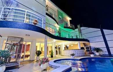 Imagem 2: CASA COM PISCINA PARA LOCAÇÃO !! 4 suites !!!