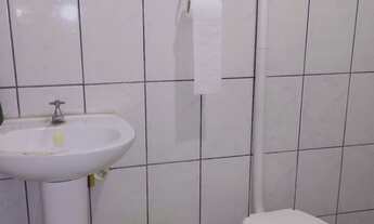 Imagem 7: Quarto mobiliado e banheiro. Pertinho do centro de Cuiabá