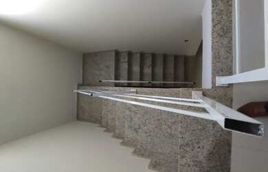 Imagem 7: Casa Triplex de 3/4, sendo uma suíte e quintal, Jd Guanabara- Macaé - RJ