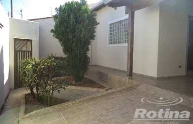 Imagem 2: Casa para alugar, 3 quartos, 1 suíte, 2 vagas, Jardim Patrícia - Uberlândia/MG - R$ 2.000