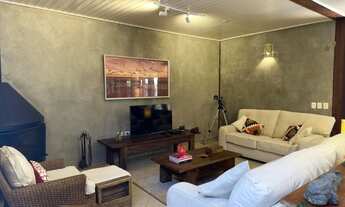 Imagem 7: Casa com 4 suítes, piscina privativa e jacuzzi em condomínio na praia da Baleia. Locação M