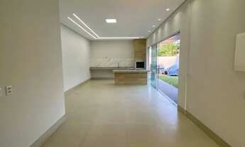 Imagem 4: Vende-se belíssima casa com 3/4 sendo 1 suíte em Chapada dos Guimarães MT