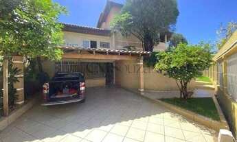 Imagem 3: Casa para alugar no Quebec 7 dormitórios (2 suítes), 360m², 4 vagas Londrina/PR