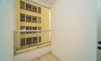 Imagem 3: Apartamento com localização prática e vaga no Centro para venda