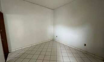 Imagem 4: Vende-se 5 casas na Vila Santa Helena próximo Av. Leste Oeste - Goiânia - Go