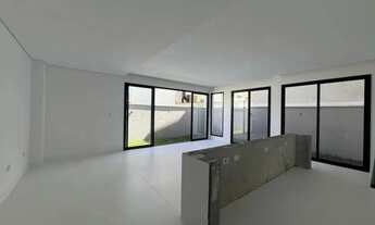 Imagem 4: Sobrado para Venda em Curitiba, Santa Cândida, 3 dormitórios, 3 suítes, 4 banheiros, 3 vag