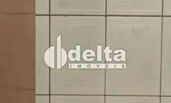 Imagem 6: Casas residencial e 1 Casa comercial disponível para venda no bairro Santa Mônica em Uberl