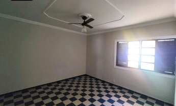 Imagem 5: Casa residencial com belo jardim à venda no Bairro Filadélfia