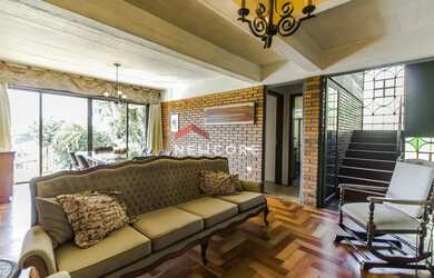 Imagem: Sobrado em Rua Santa Maria - Ideal - Novo