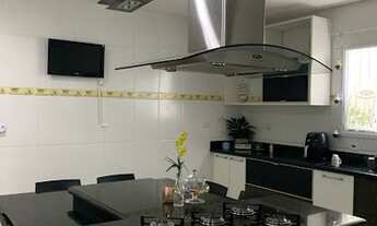 Imagem 4: Sobrado para venda tem com 3 quartos em Canto do Forte - Praia Grande - SP