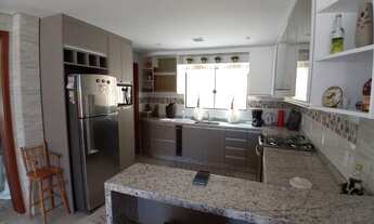 Imagem 5: Casa em Cocão Casa com 3 dormitórios