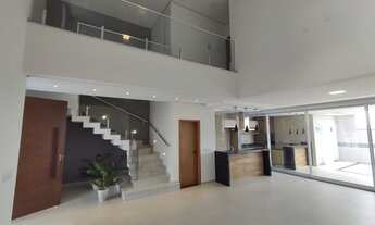 Imagem 3: Casa de condomínio sobrado para venda tem 212 metros quadrados com 3 quartos